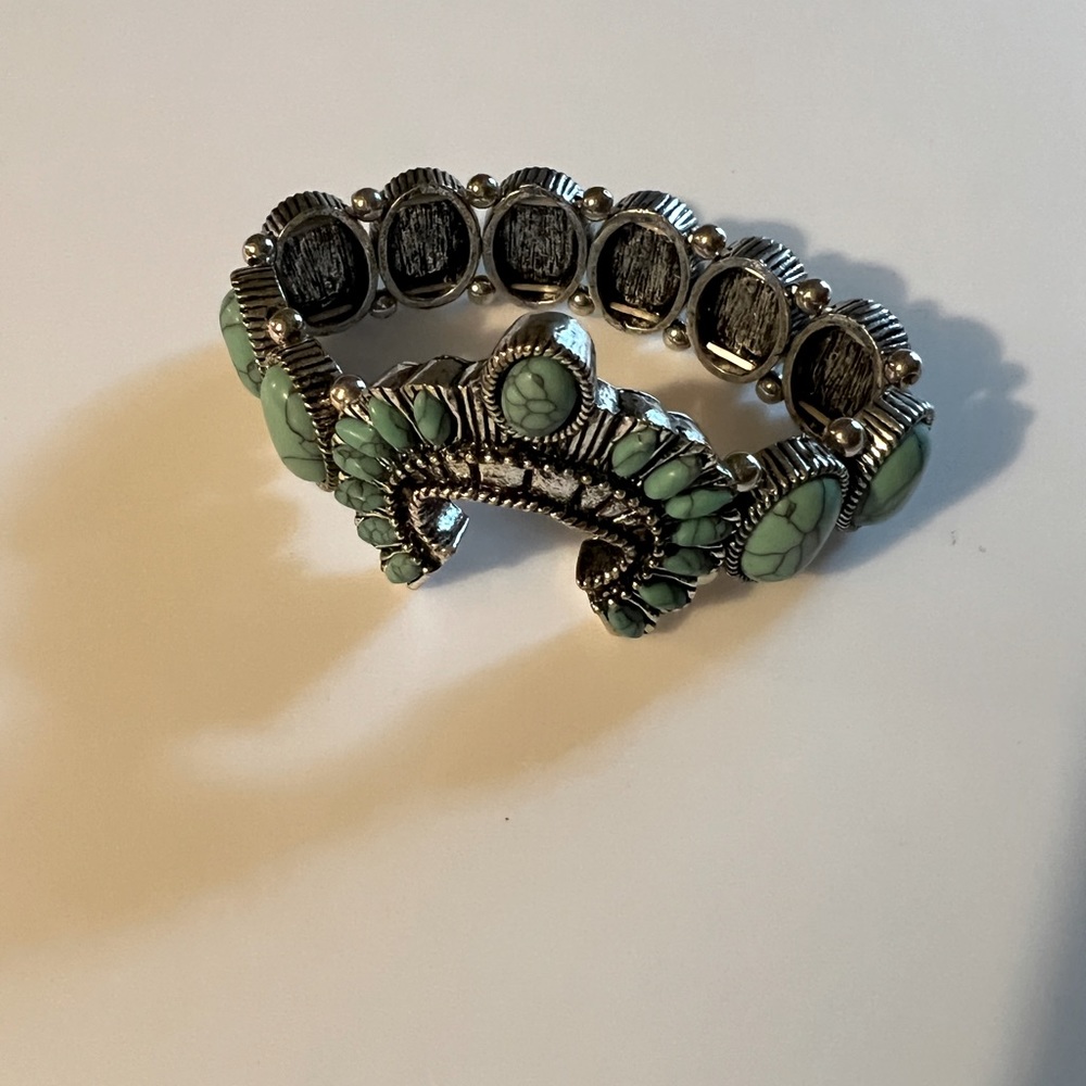 stretchy silver and turquoise bracelet